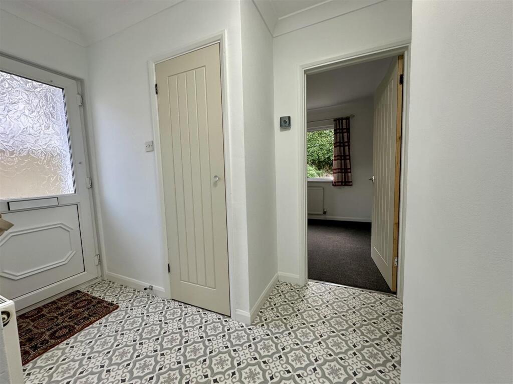 Hallway.jpeg