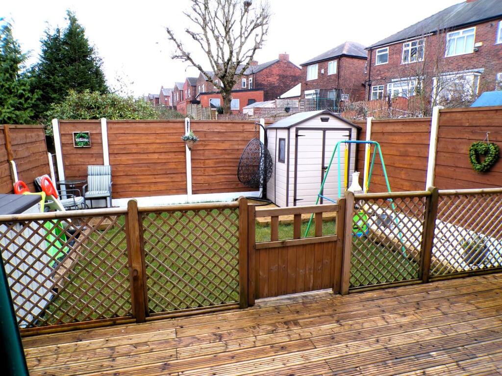 CliftonSt69gdn2.JPG