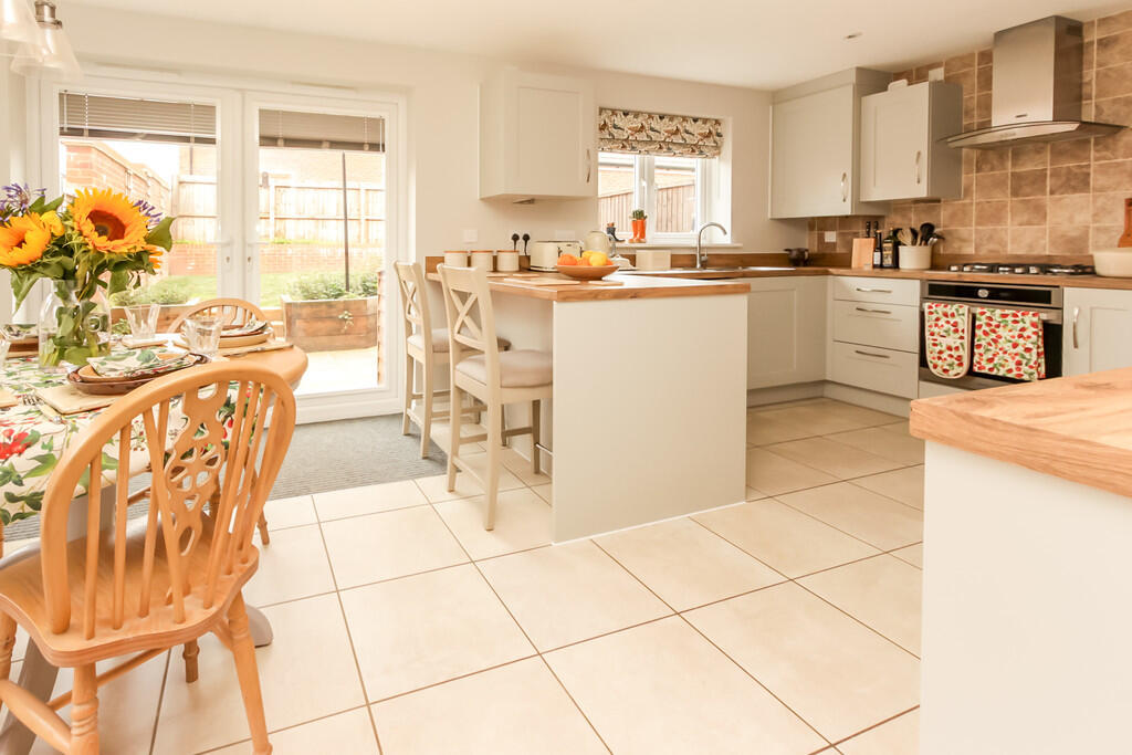 Kitchen/Dining Ro...