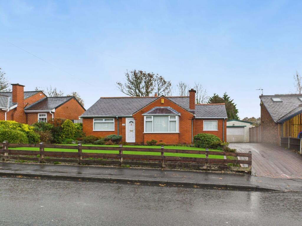 North Road, Atherton, M46