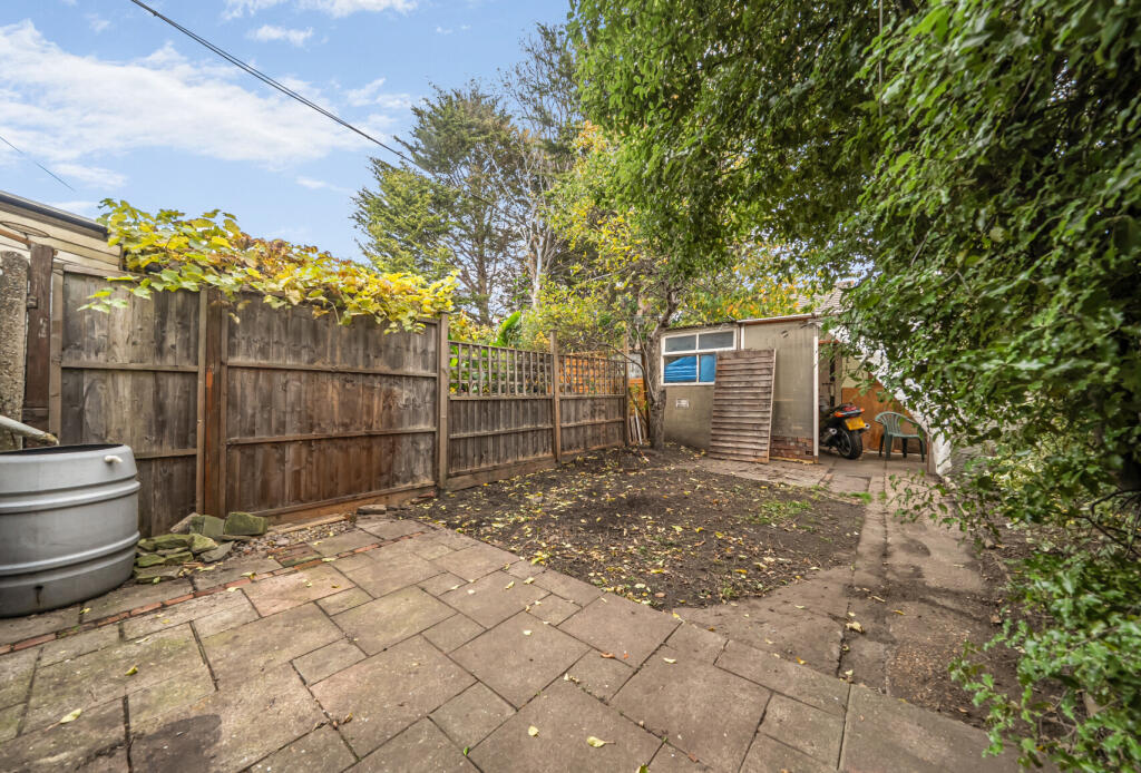 1372710-10-690b44...