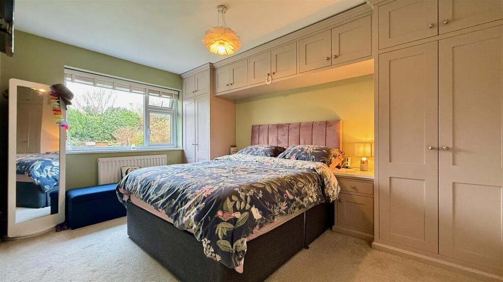 bed 1