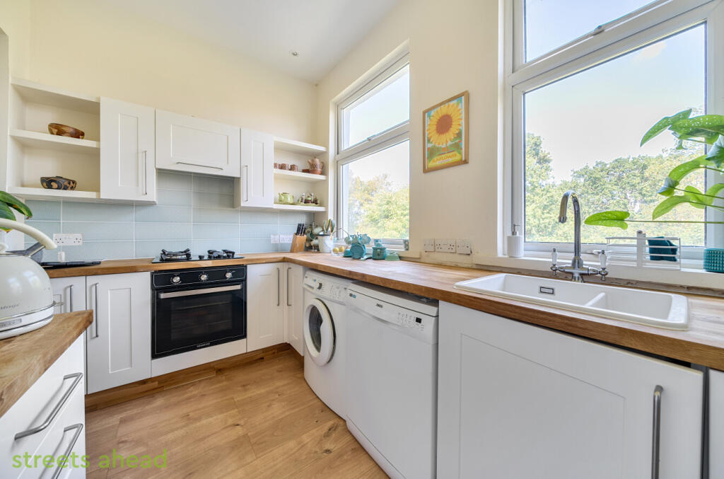 6da54c62-3aba-4e9...