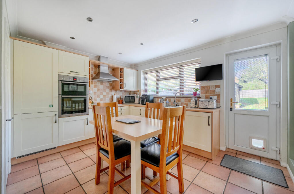 1384025-25-69259c...