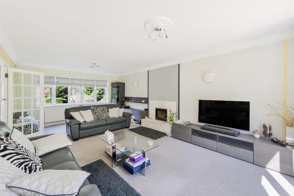 OLD OAK AVENUE (24).jpg