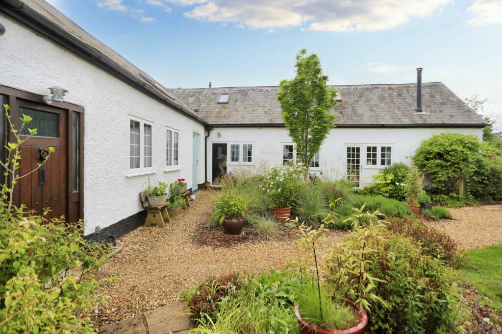 GUEST HOUSE