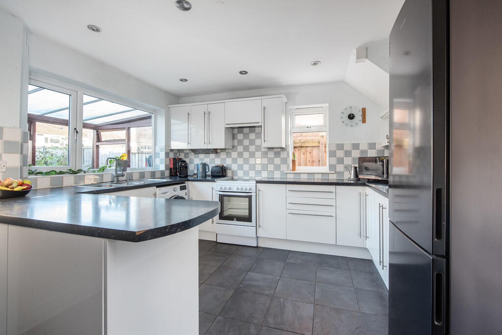 97 Beaulieu Garde...