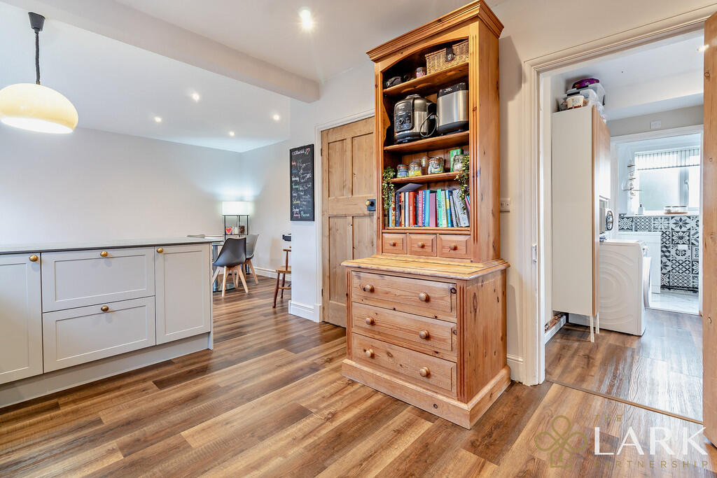 8674370-interiorW...