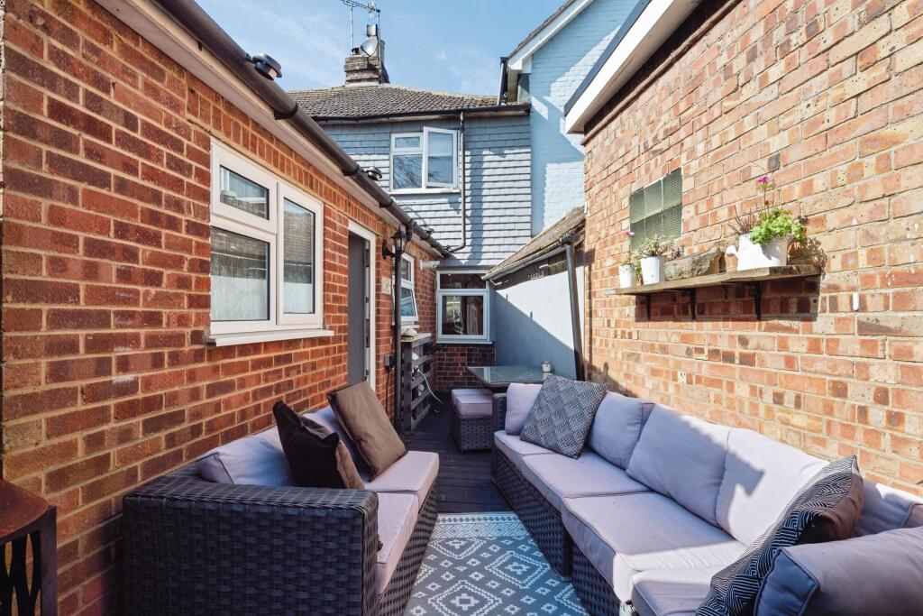 3parkviewcottagemaidstoneroadtonbridgetn110hp-23