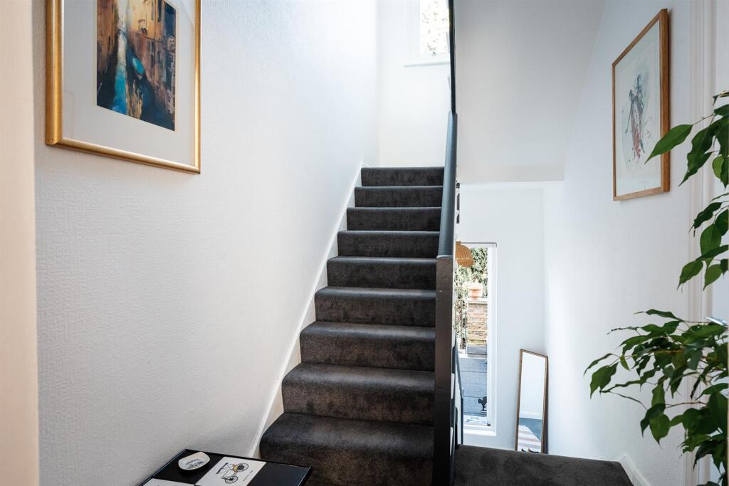 D&amp;D Fonthill Rd-7.jpg