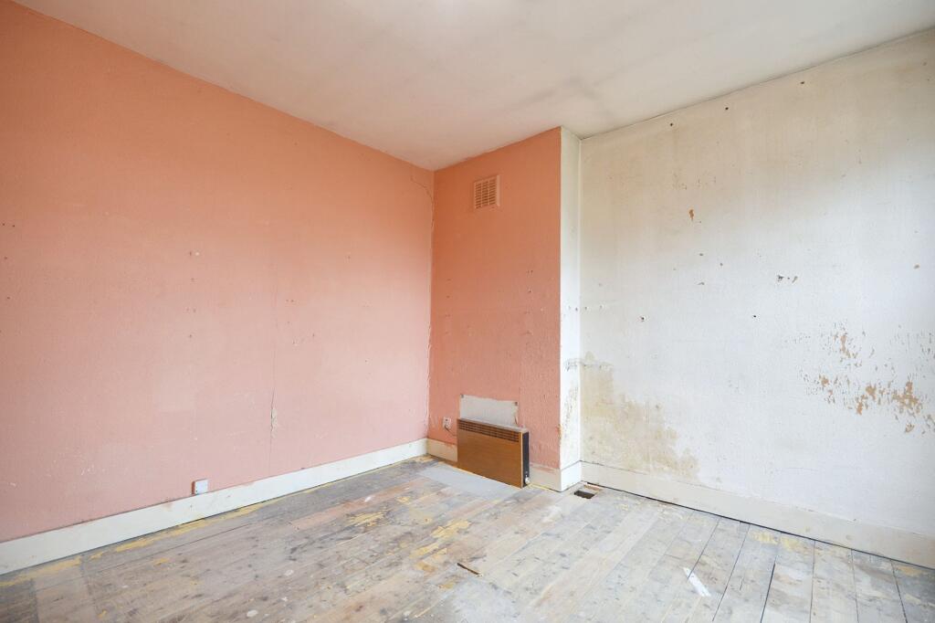 8a Goodwin Road, Shepherds Bush, London W12 9HX