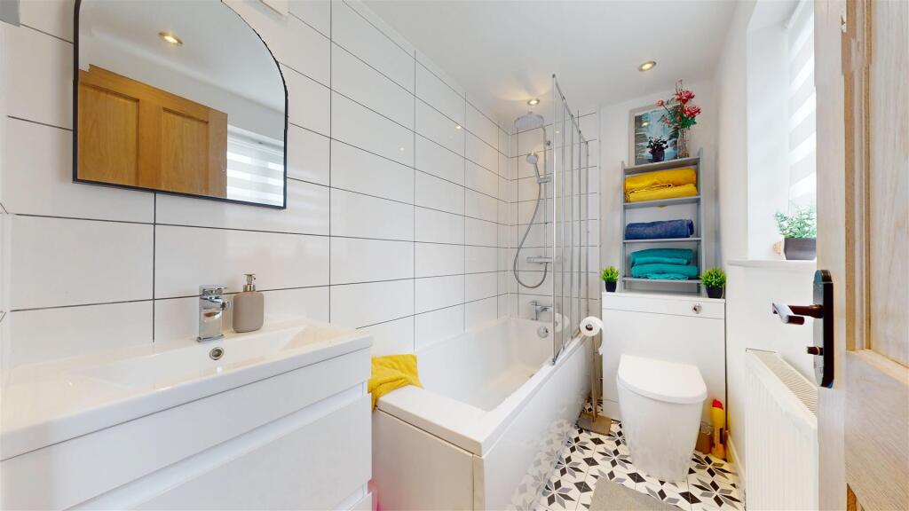 Bushey Lane Bathroom