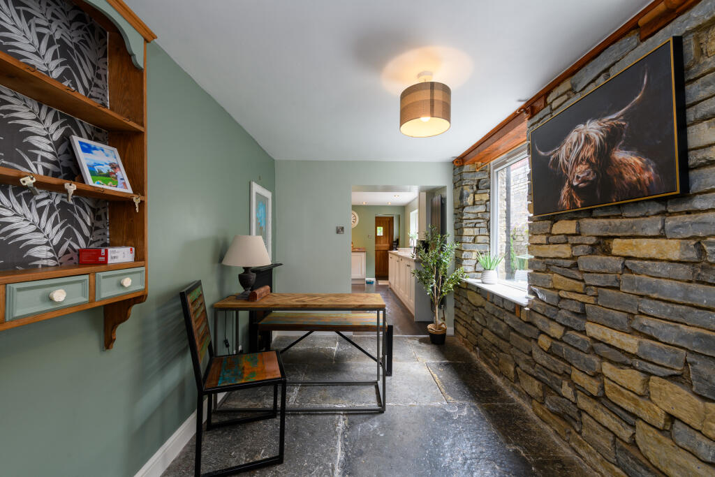 TEK HiRes 250519 024