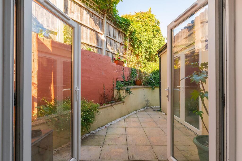 3S2LRHD - External E.jpg