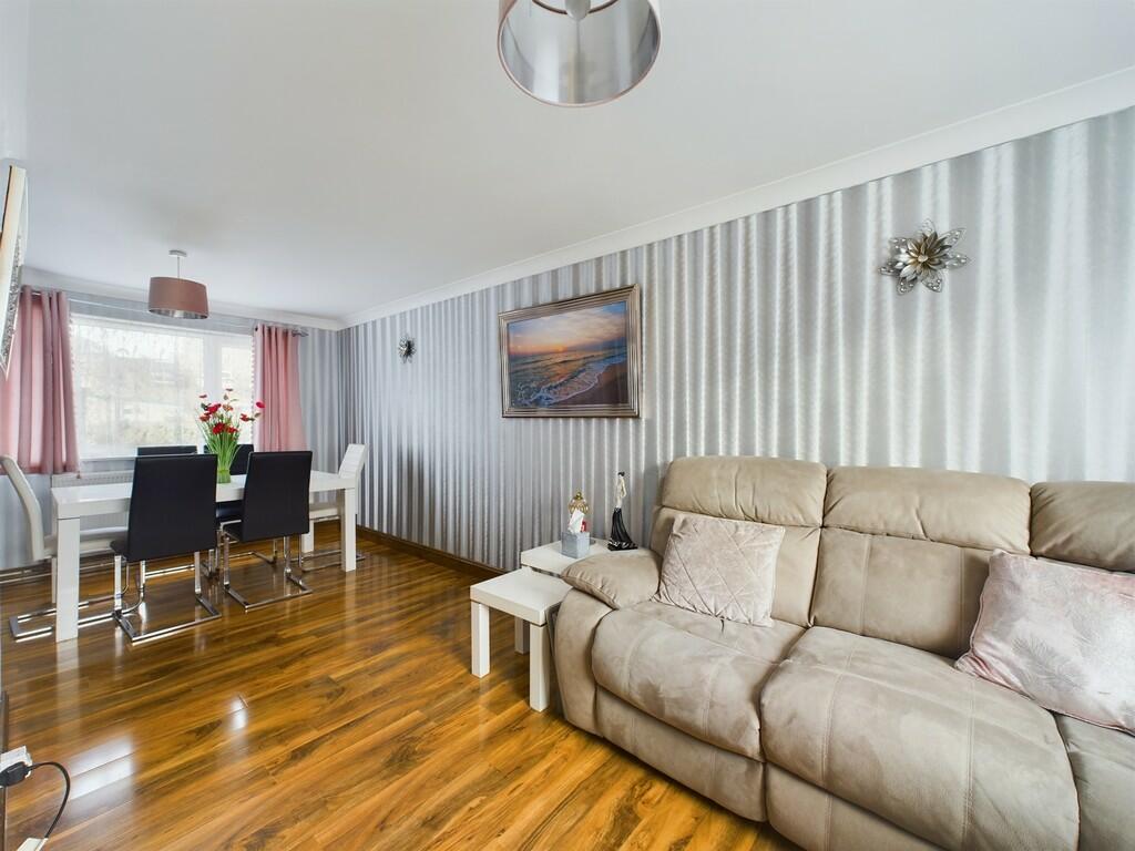 CAM02089G0-PR0382...