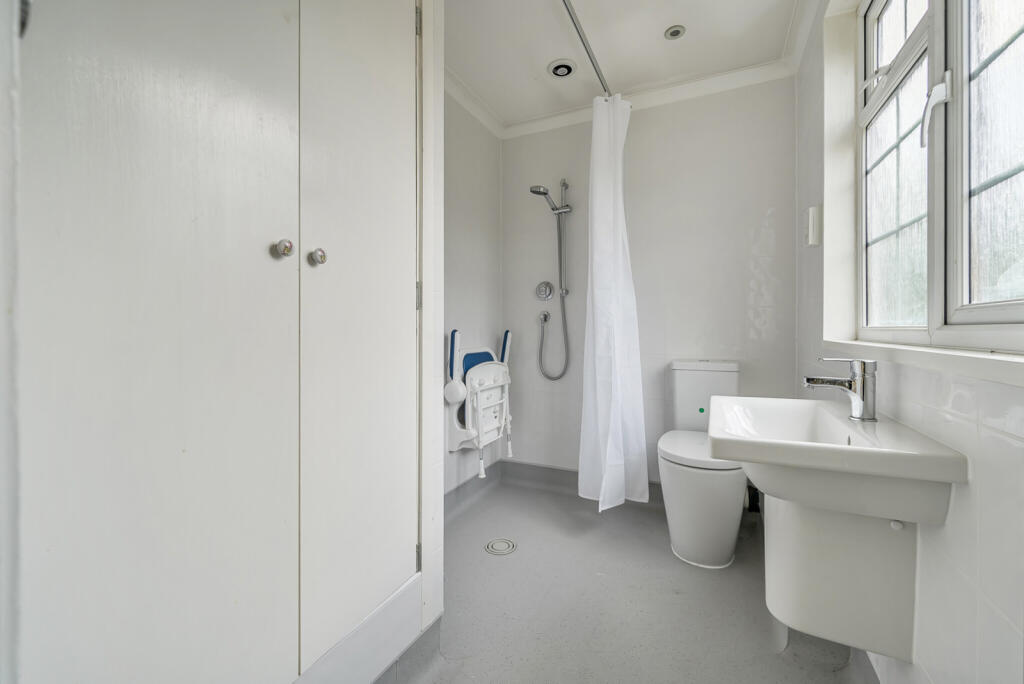 1333273-5-688cfc2...