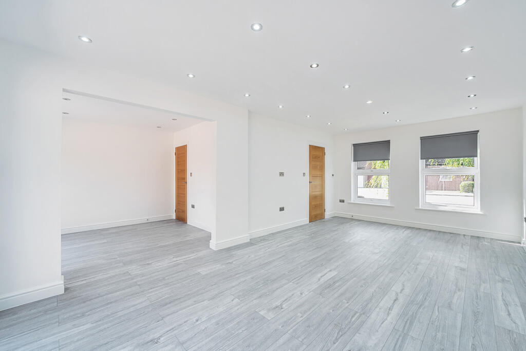 1341336-7-689f672...