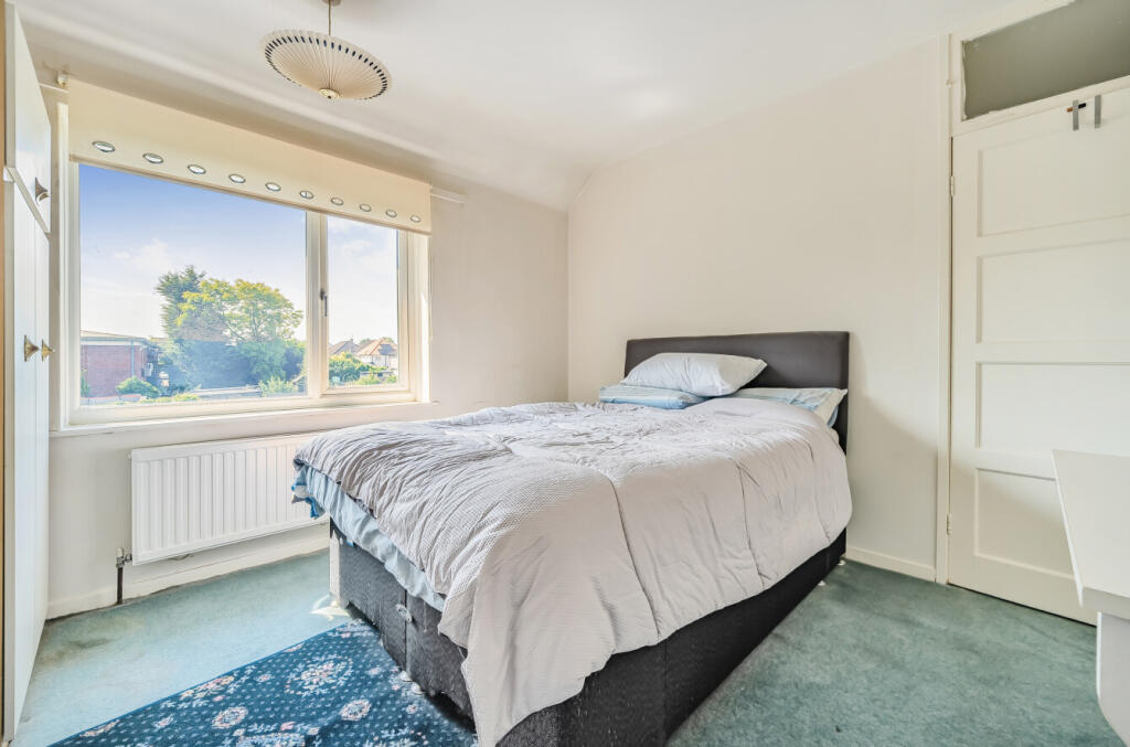 1305719-13-684bed...