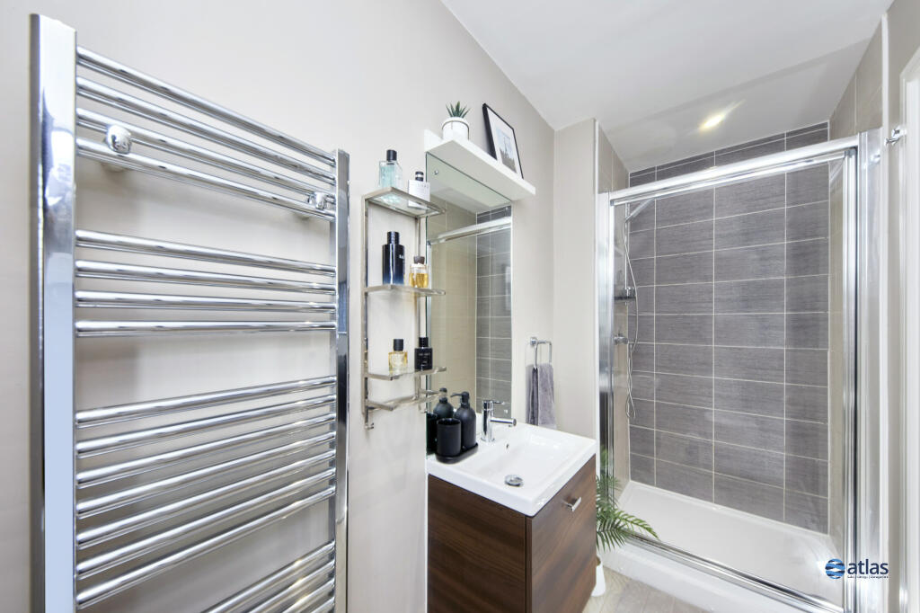En Suite Bathroom (bedroom 1)