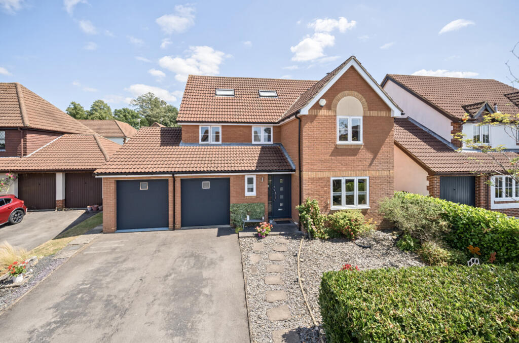 1326476-1-687a4a4...