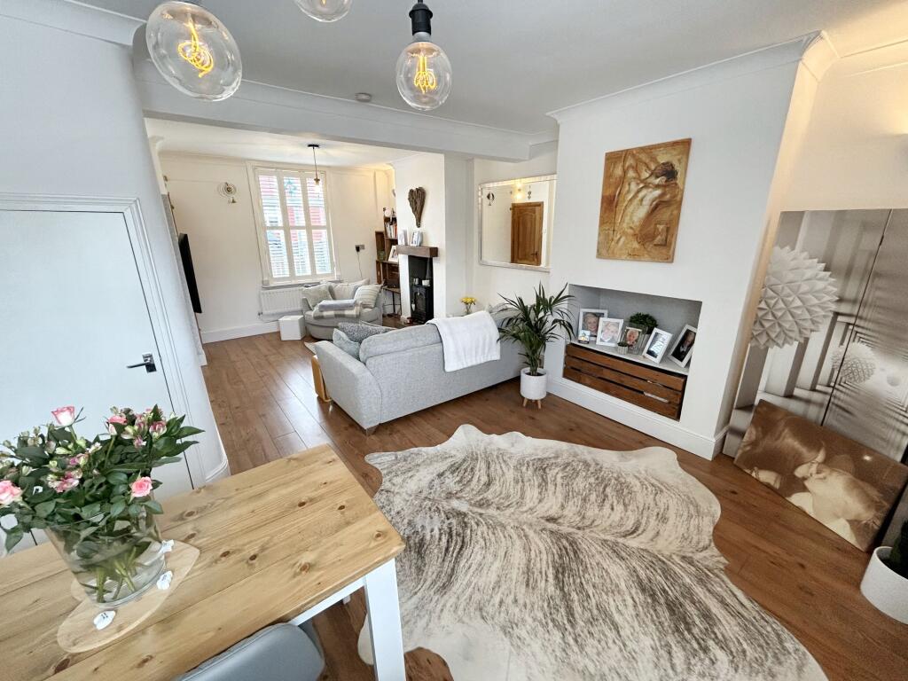 Dining Lounge