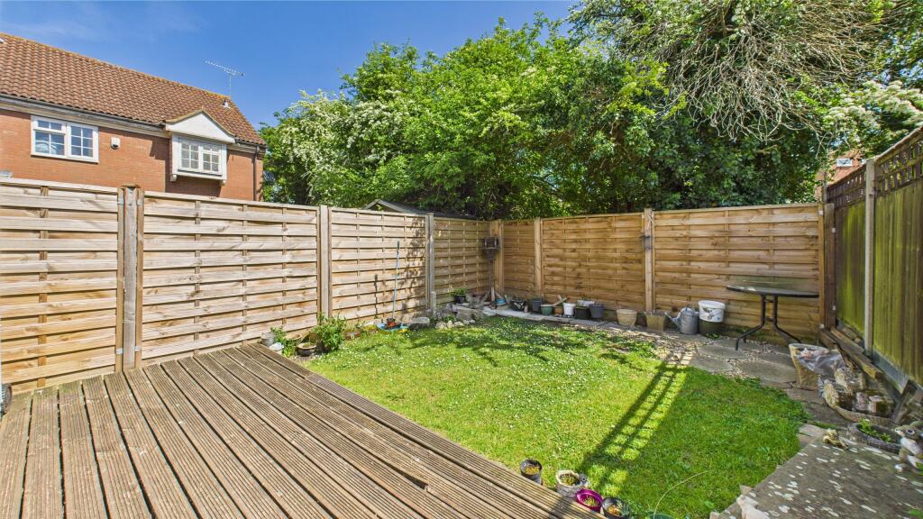 CAM04968G0-PR0037-STILL005