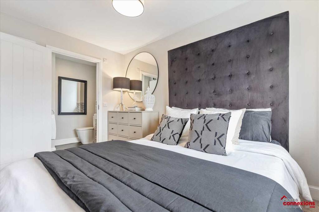 Bedroom One (2)