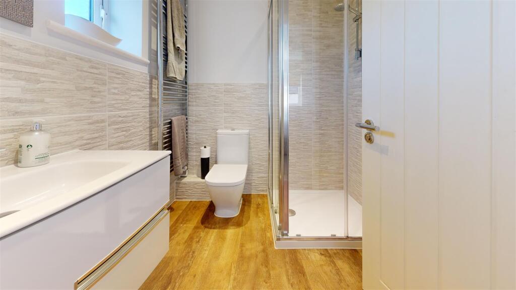 Bathroom (43).jpg