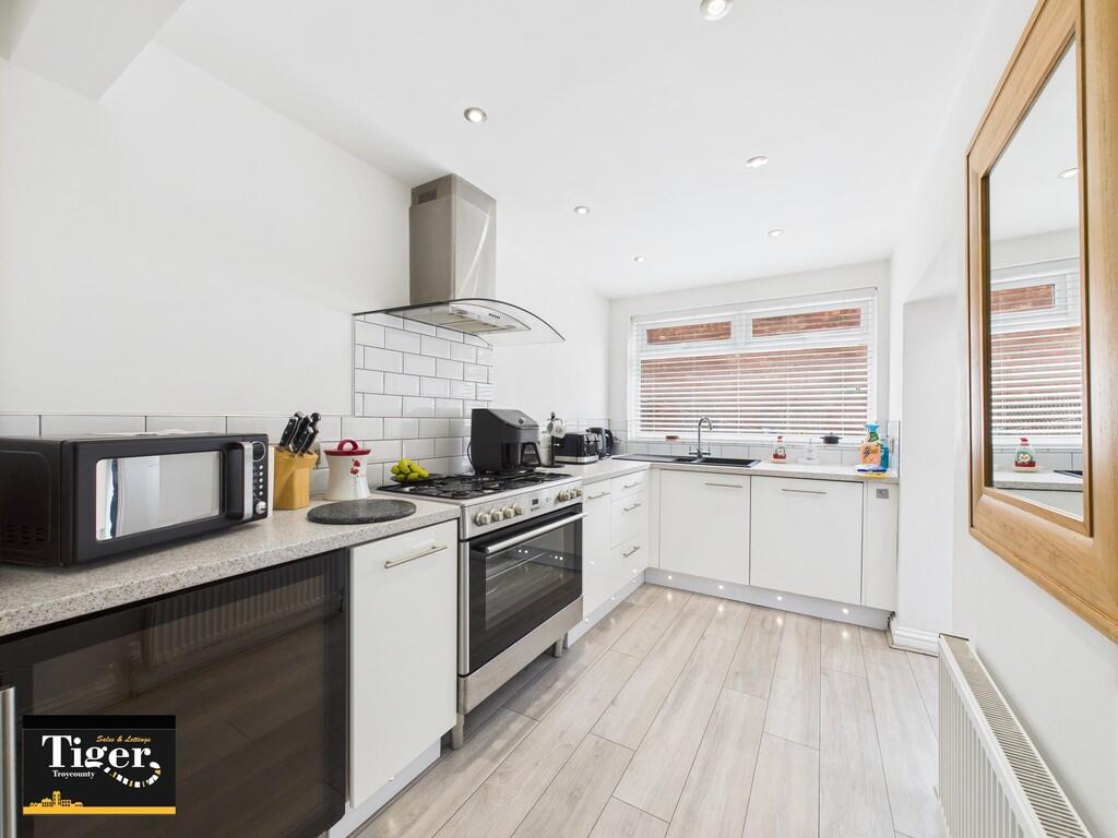 CAM03440G0-PR0335...