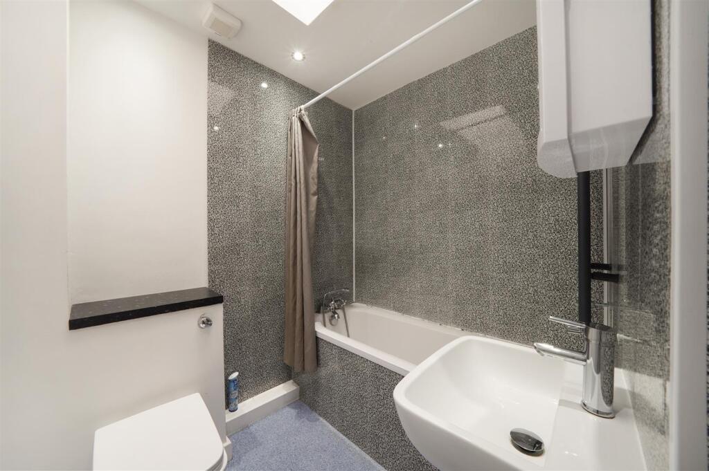 36 Slaithwaite Road - O9d43Xs2hepuqsEKzhdI.jpg