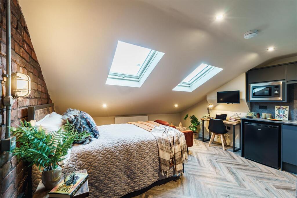 009-A7R04223-HDR.jpg