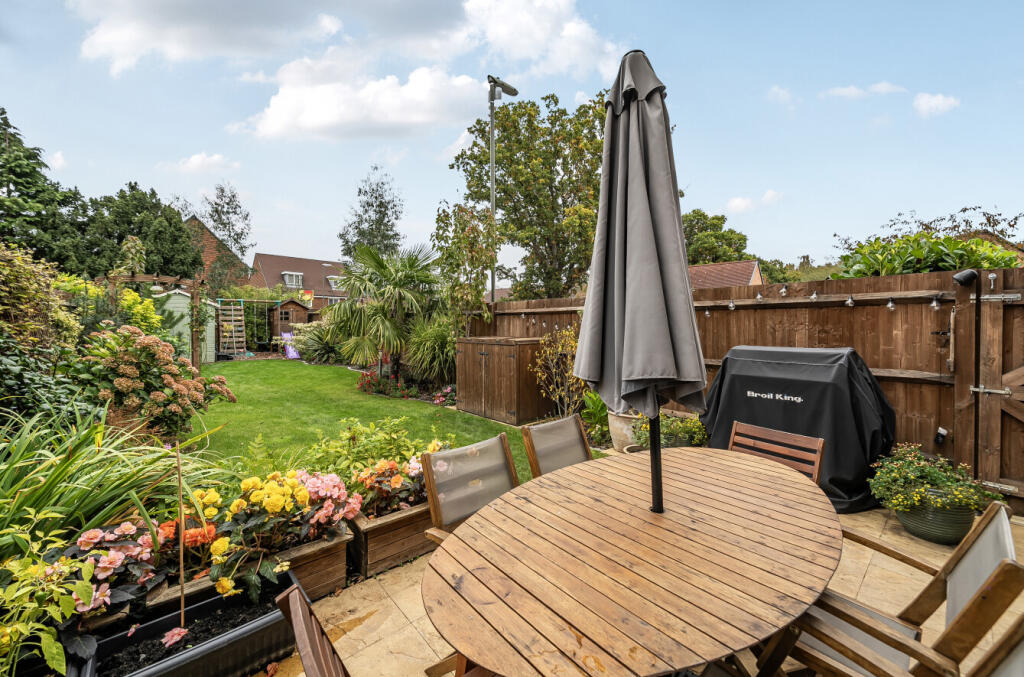 1364673-11-68e926...