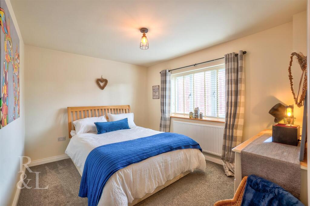 20 Ragley Close (23).jpg