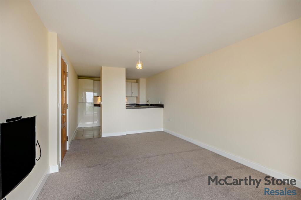 8646052-interior14-800.jpg