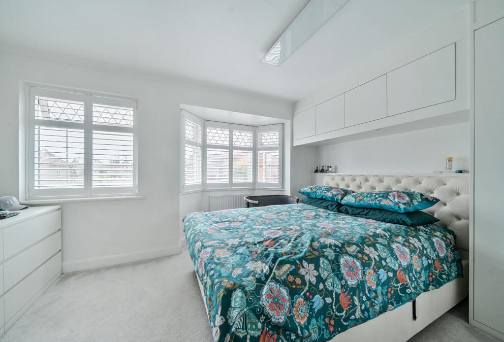 1313846-2-685c025...