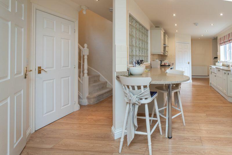BREAKFAST KITCHEN