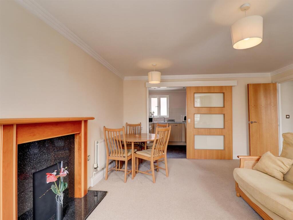 Living/Dining Room