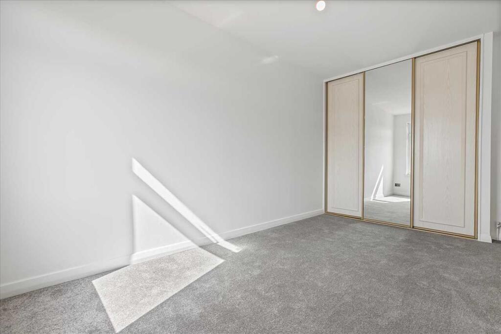 Bedroom One (2)