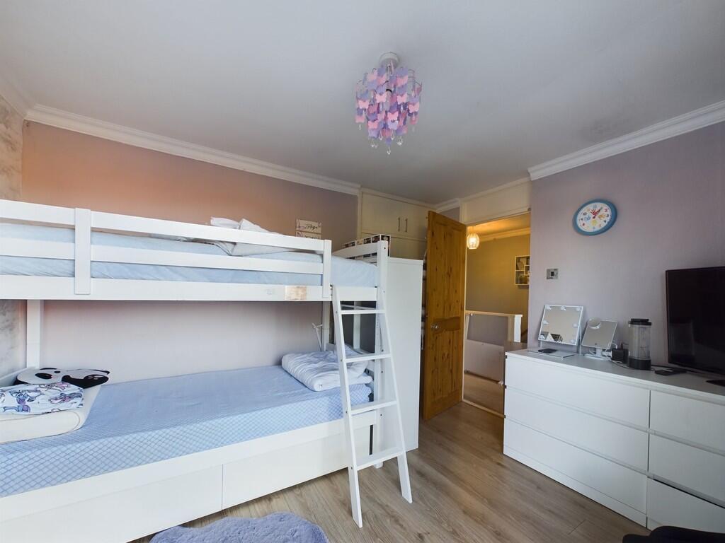 CAM01835G0-PR0135...