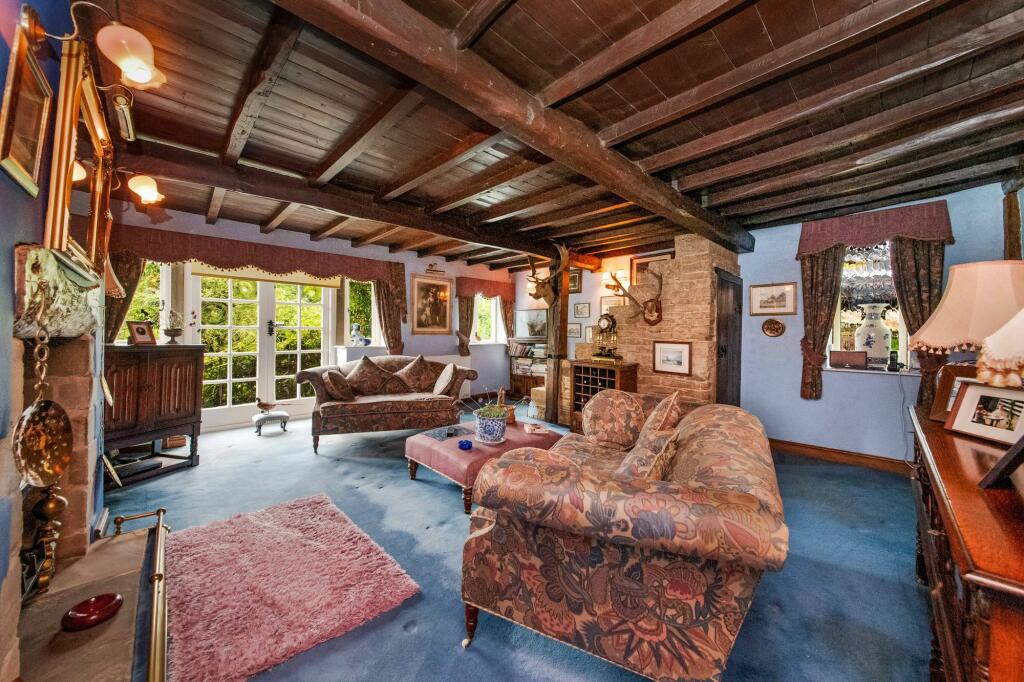 SITTING ROOM