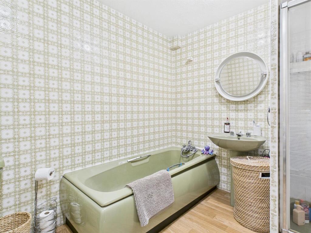 Ground Floor Bathroom