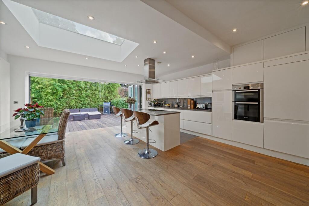 Grantham Road 79 PH11.jpg