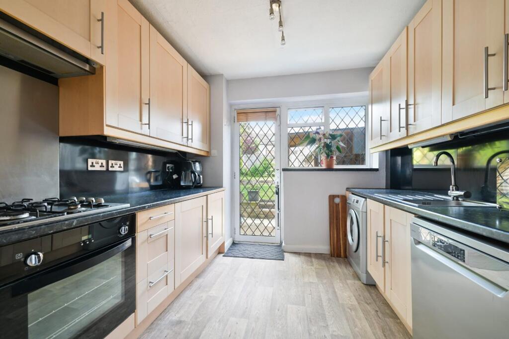 BIDHAMS CRESCENT,  (6).jpg