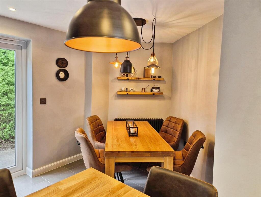 41b670eb-Kitchen 20- 20Diner.jpg