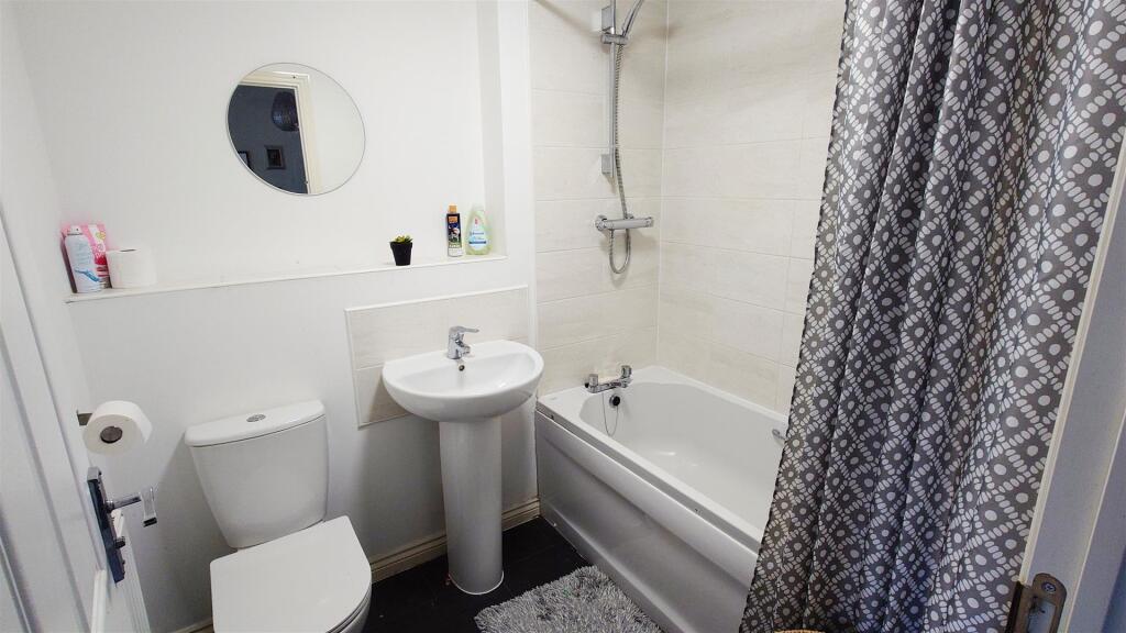 HOUSE BATHROOM