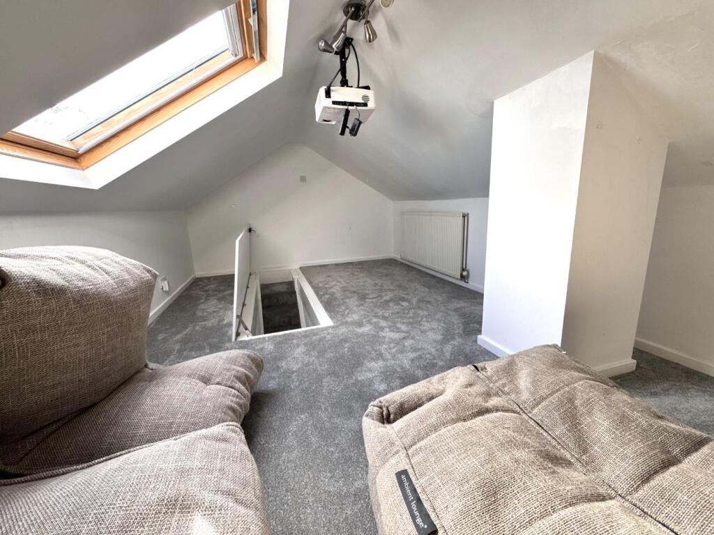 ATTIC ROOM