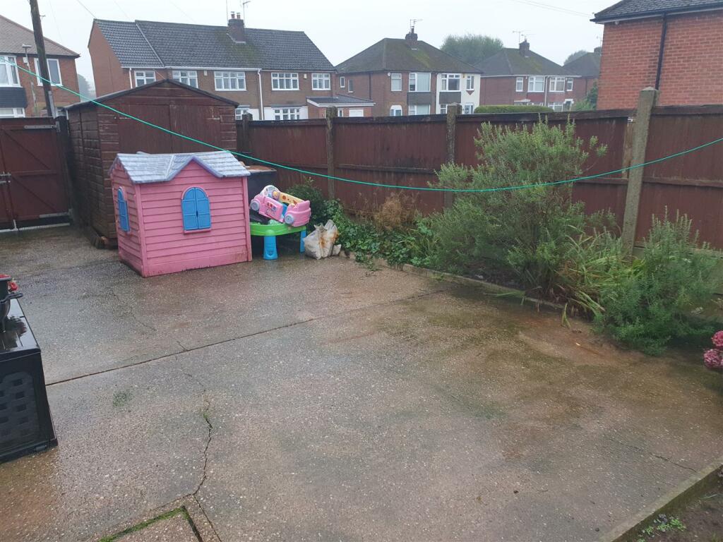 OUTSIDE PHOTOS