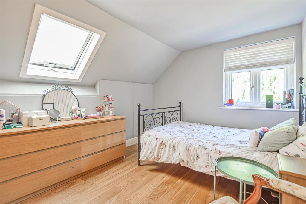 Bedroom 2.jpg
