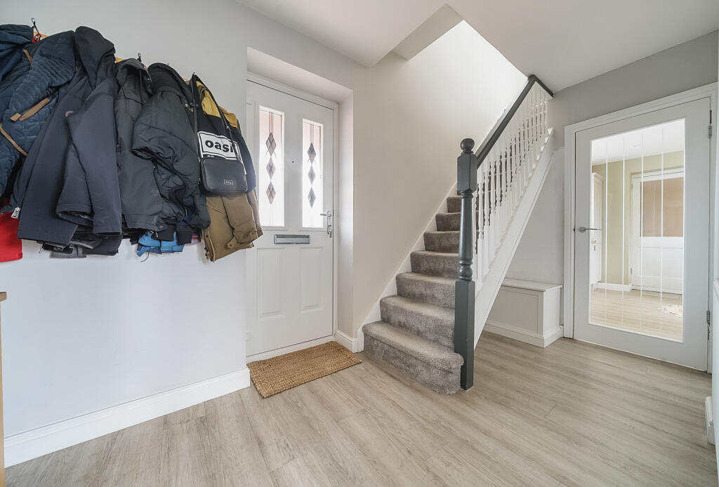 1332488-12-688cda...