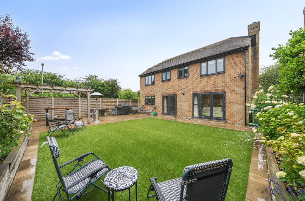 1303505-5-683ee58...